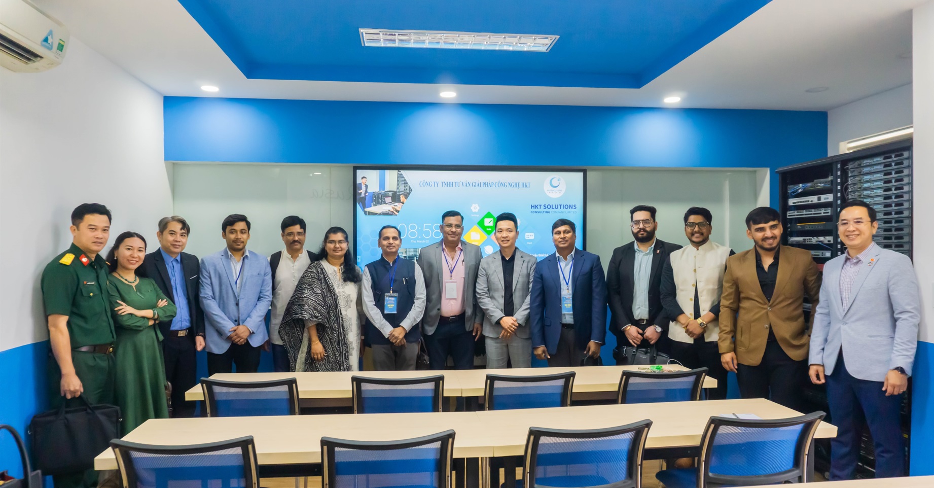 HKT Solutions chào đón Đoàn ICC Ấn Độ tham quan công ty