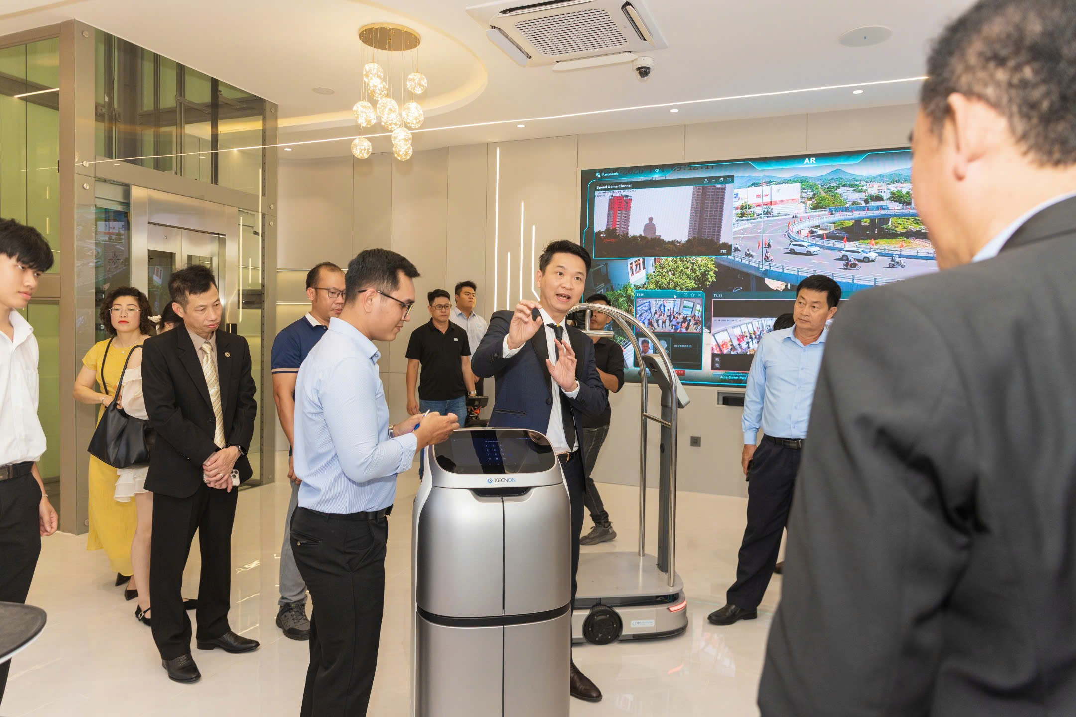 khai trương hkt smart tower (5)