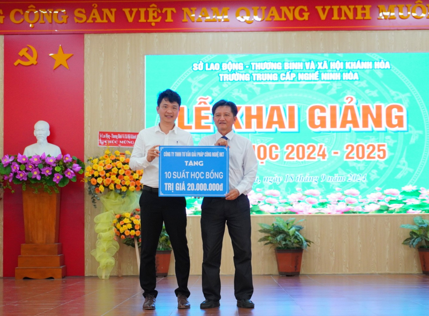 Khai giảng năm học 2024-2025 trường trung cấp nghề ninh hòa